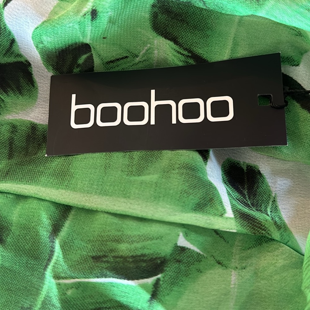 Boohoo sheer coverup - Picture 3 of 3